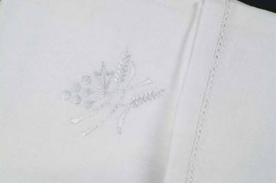 Picture of 100% Cotton Amice with Wheat/Grapes