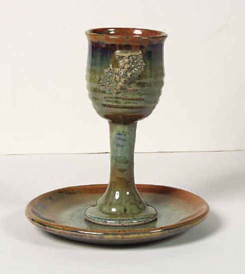 Picture of Porcelain Chalice and Paten Set